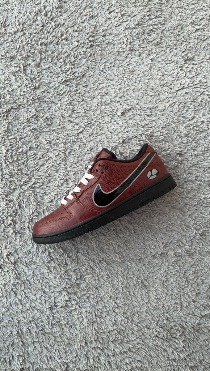 Nike SB Dunk Low Limosine Skateboards - 3