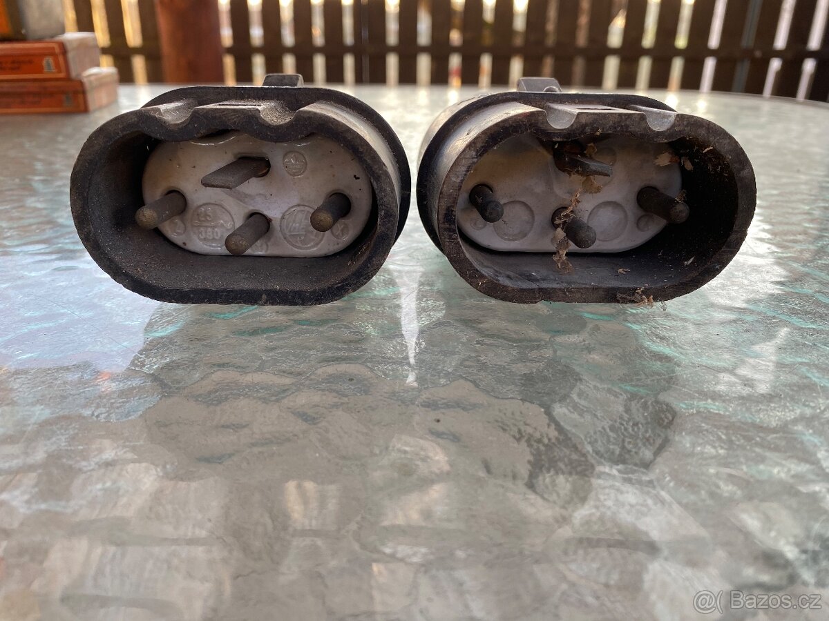 Zastrcky a zasuvka placate porcelan - 3