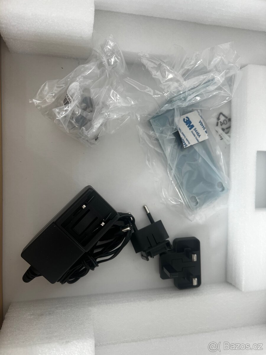Cisco switch CBS220 8T-E-2G - 3
