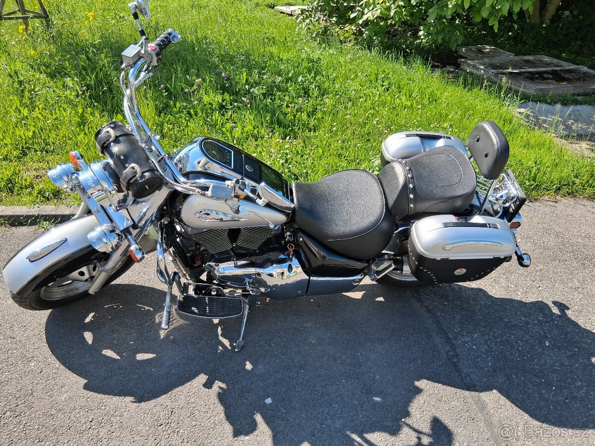 SUZUKI VL 1500 Intruder - 3