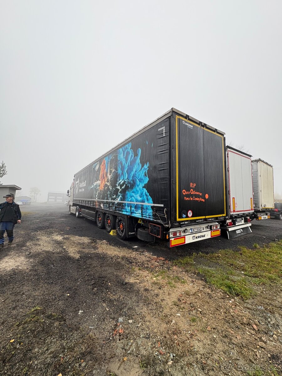 Plachtový návěs KRONE - 3