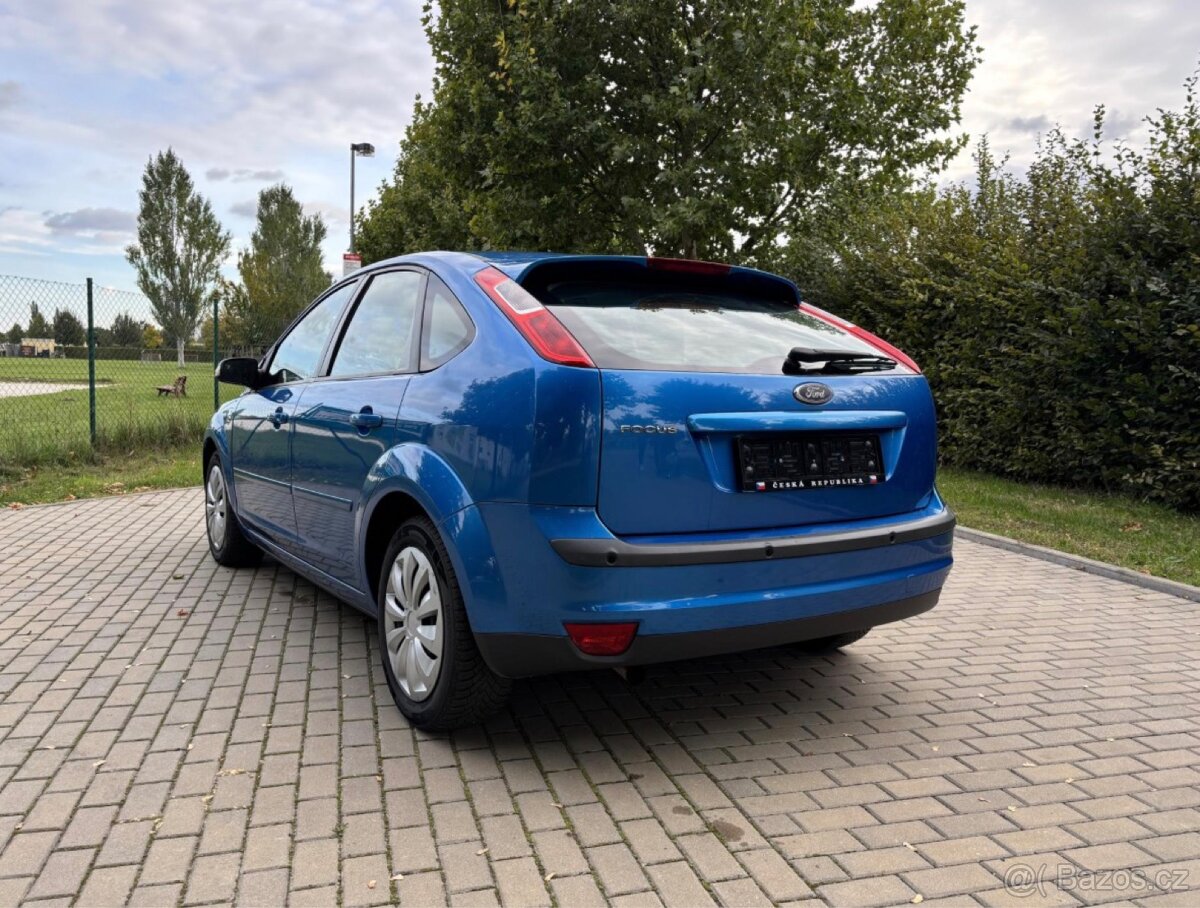 FORD FOCUS 2.0 107 KW GHIA - BENZÍN - 3