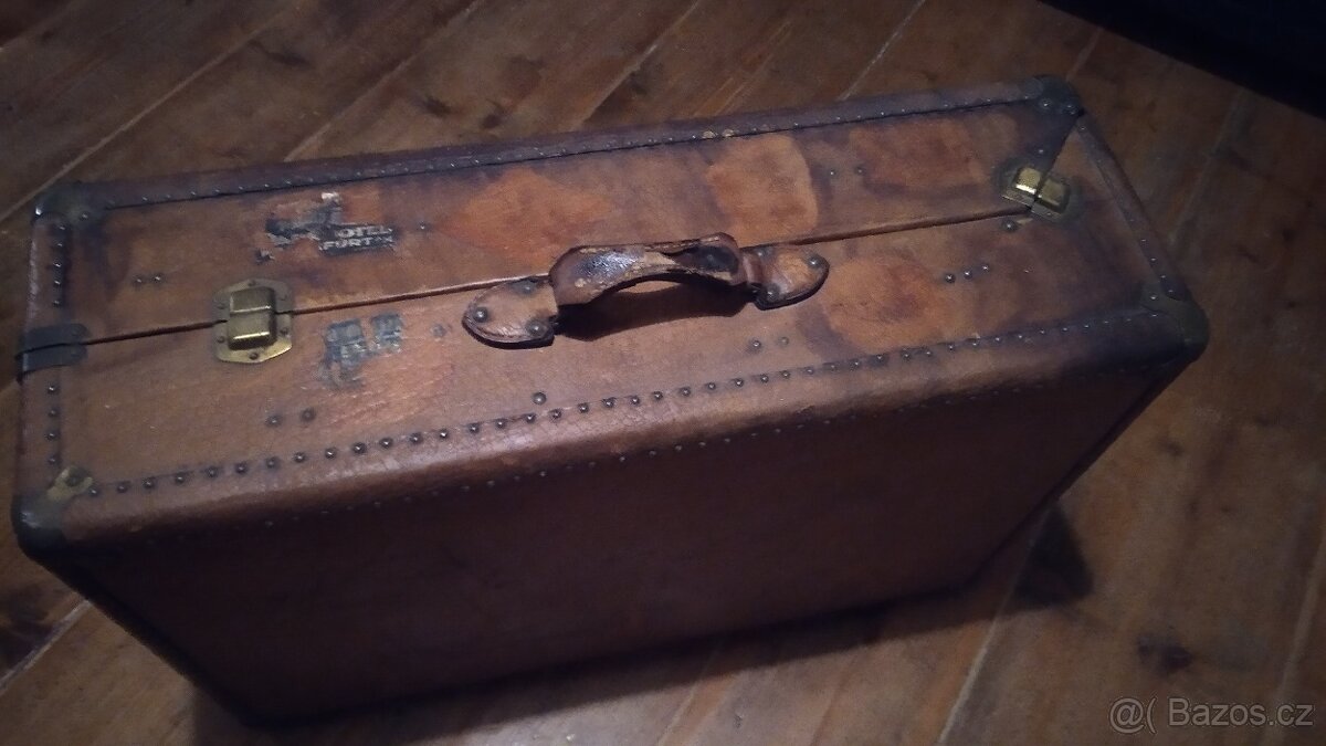 Starožitné kufry - 3