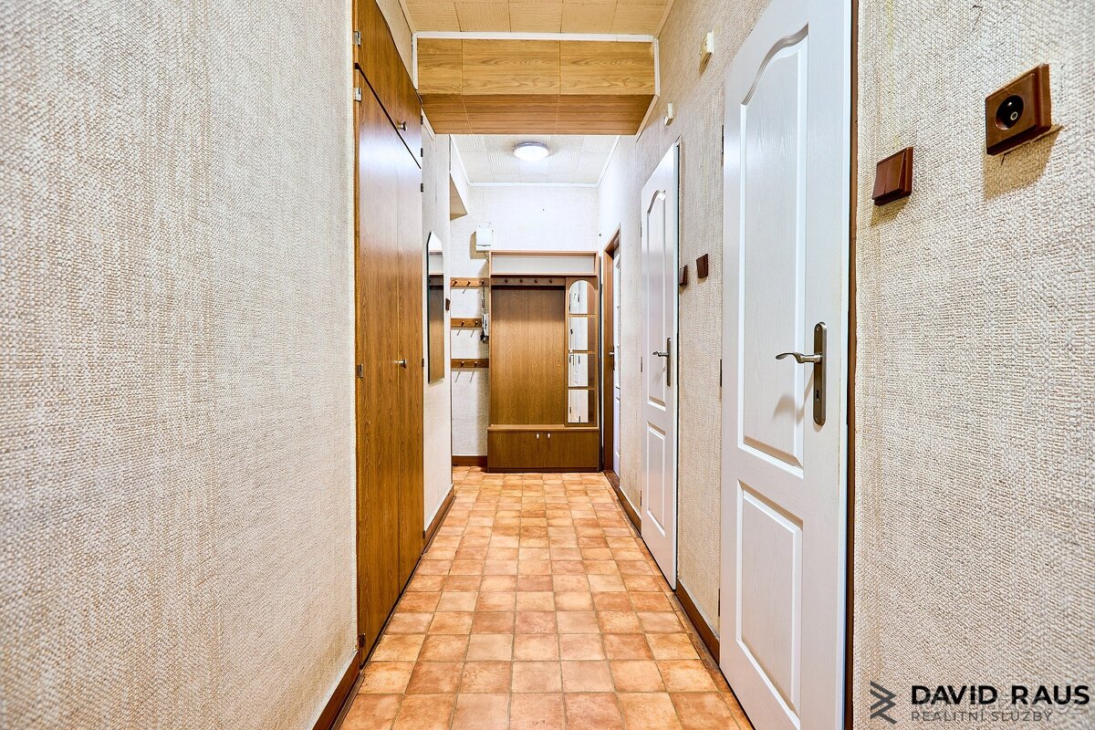 Prodej bytu 2+1 s balkonem (62 m²) - Palackého třída 198/72, - 3