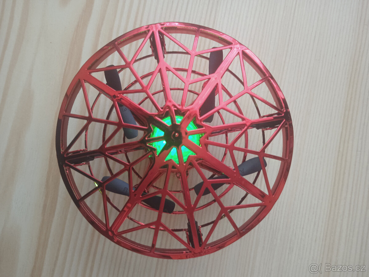 Mini dron Kizplays UFO červený - 3