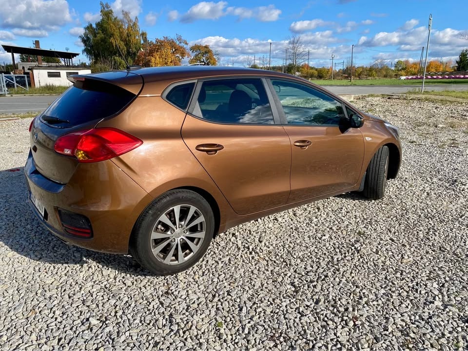 Prodám Kia Ceed 2017 - 3