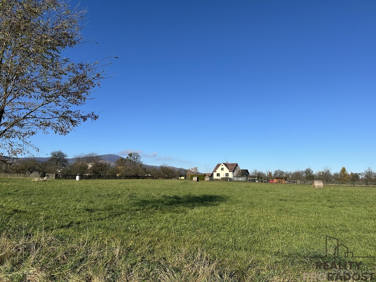 Stavební pozemek 3207m2, Návsí - 3