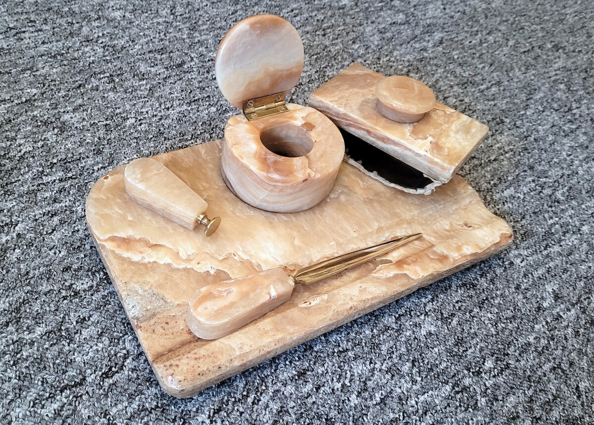 Starožitný mramorový kalamář - 3