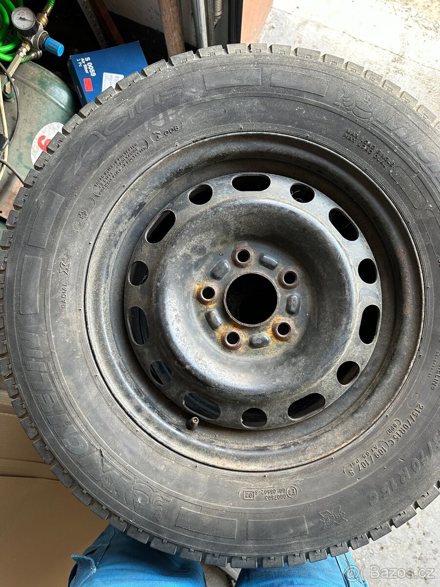 Letní kola 215/70/15C - 3