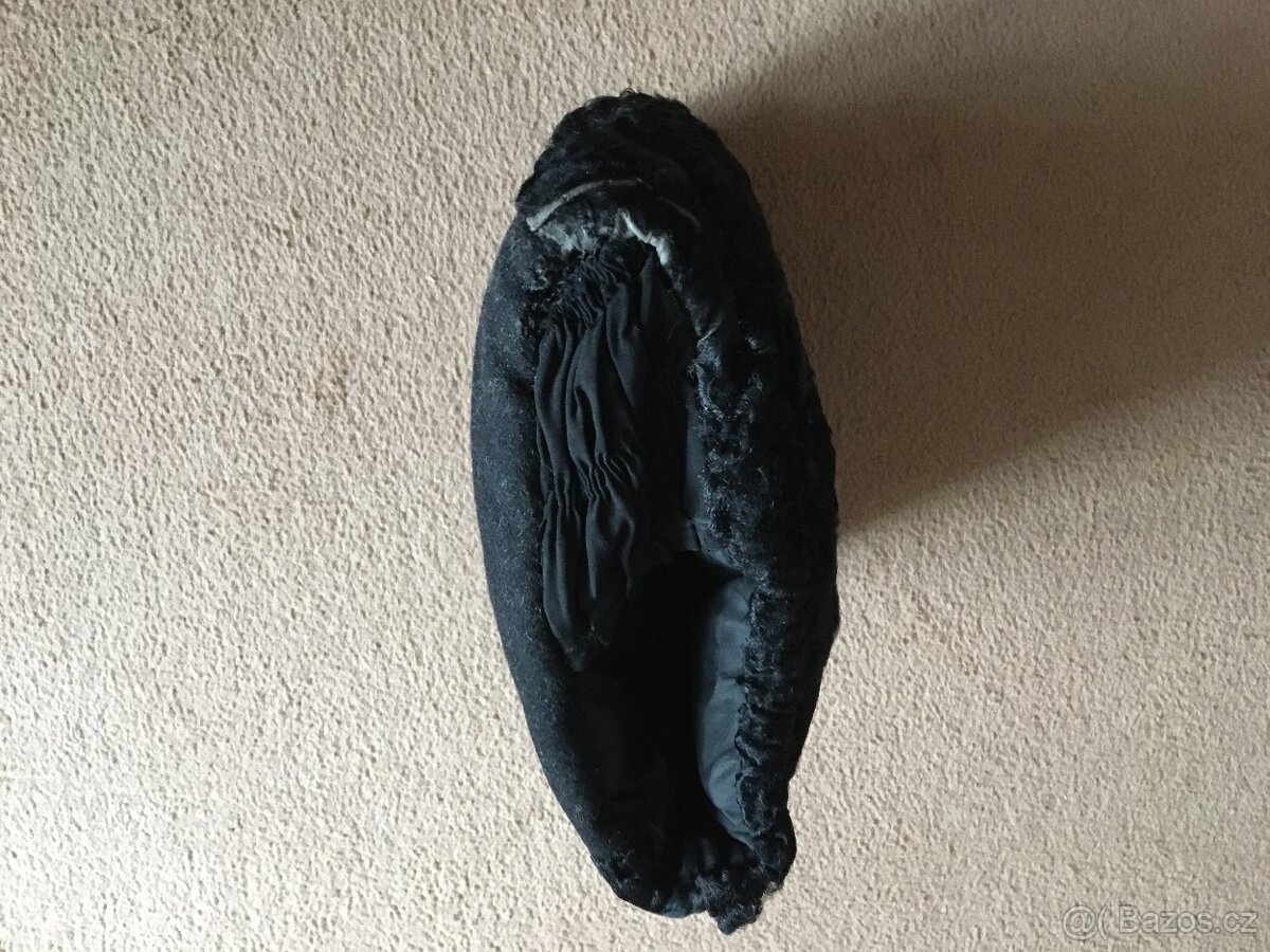 Starý rukávník - 3