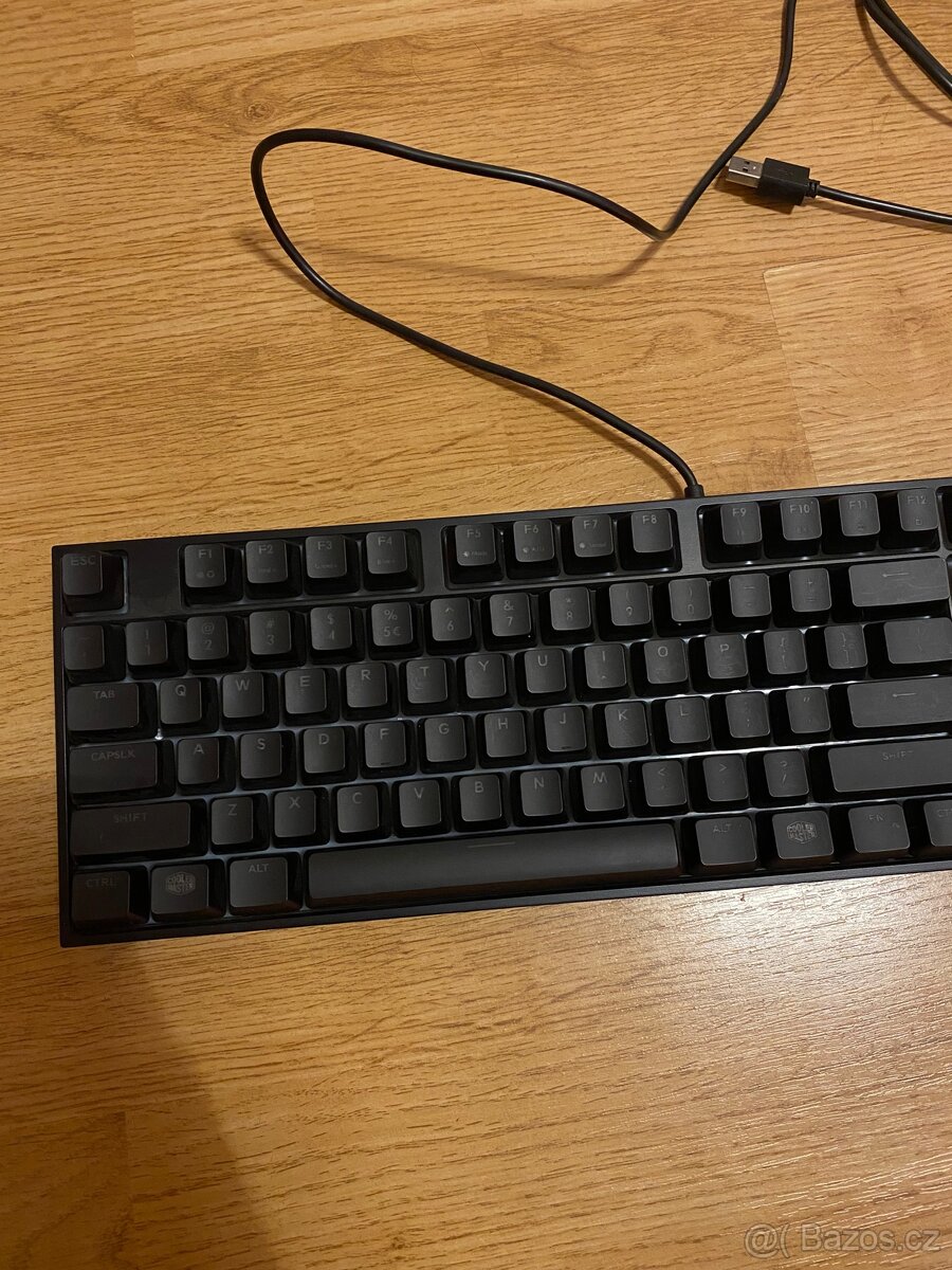 Cooler Master Černá Herní Klávesnice - 3