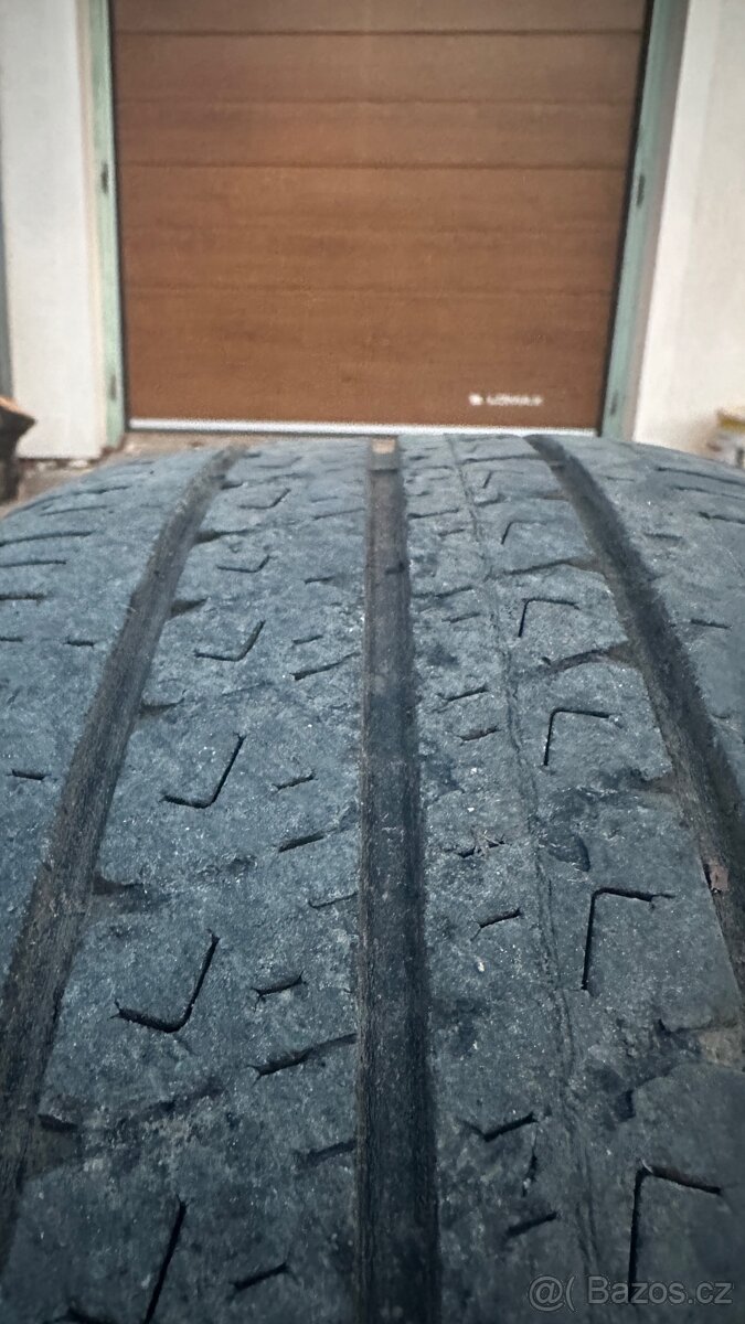 Kola + pneu WV T5 - 215/65R16C - 3