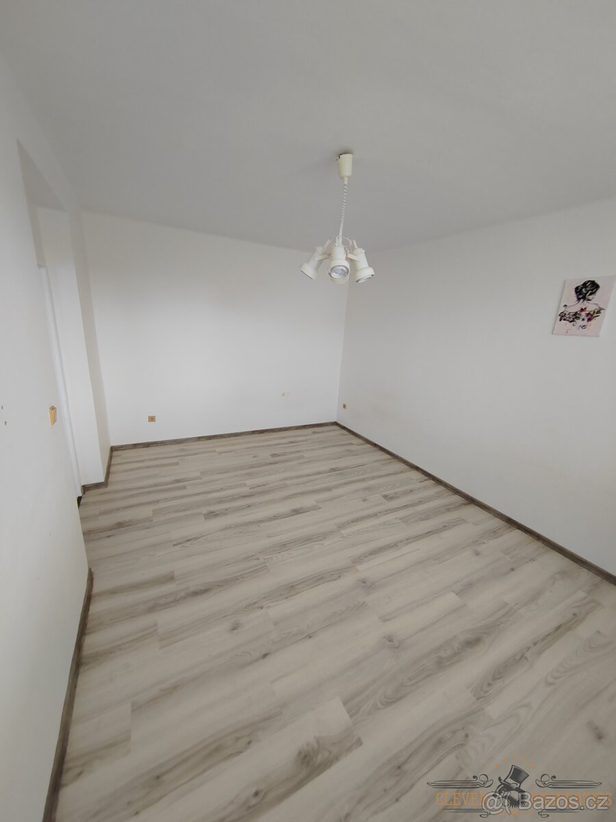 Nabízíme pronájem bytu 1+1 Okružní, Dvůr Králové nad Labem - 3