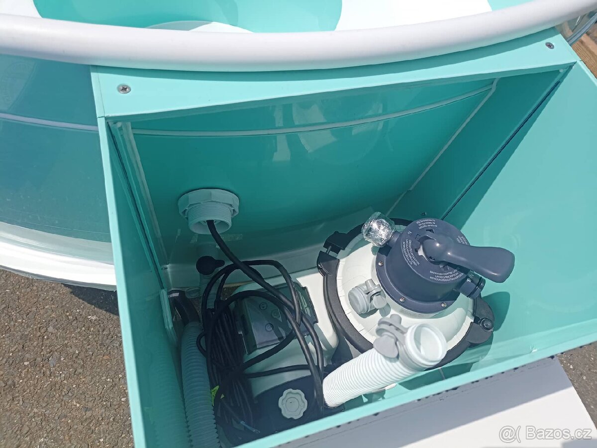 Bazén / vířivka - 3