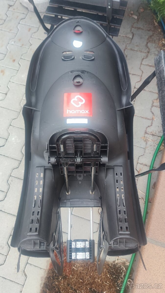 HAMAX Kiss dětská sedačka černo/červená - 3