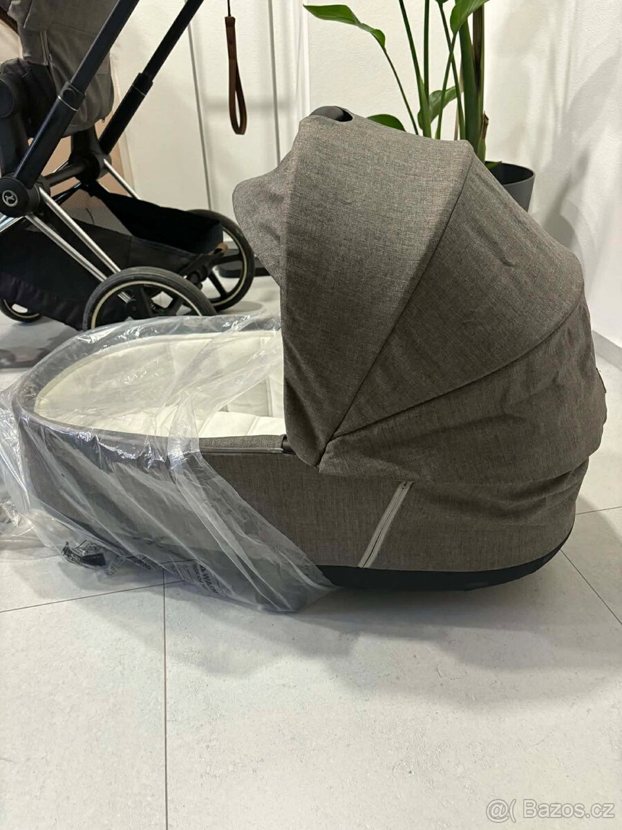 Kočárek cybex priam - 3
