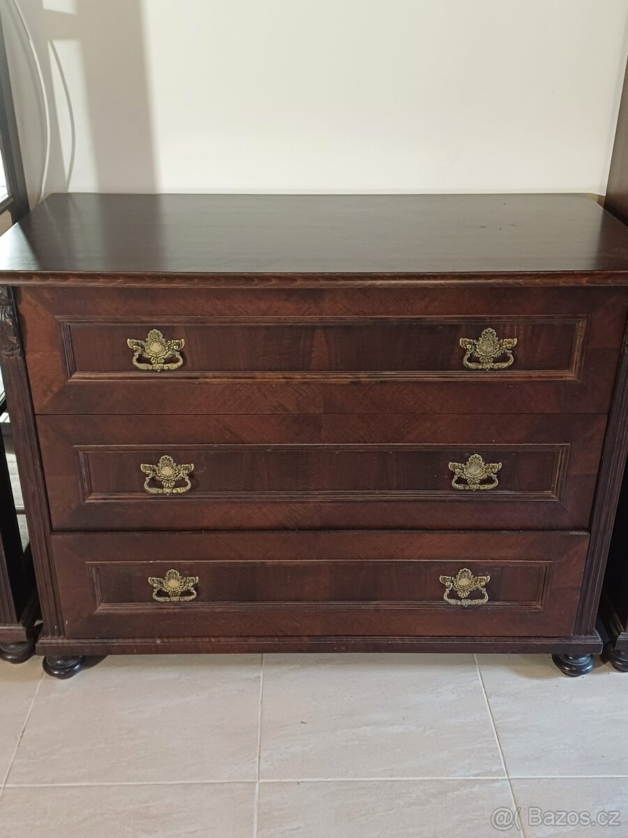 Komody a vytríny - 3