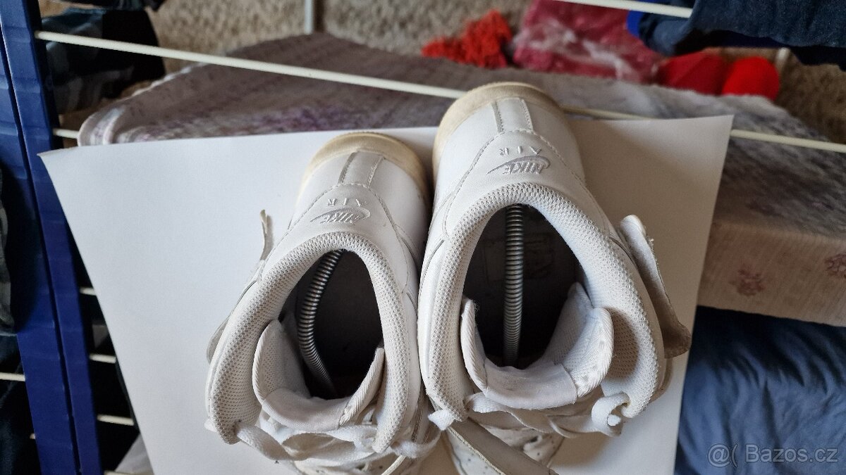 NIKE AIR FORCE 1 - 3