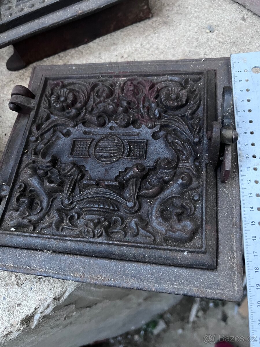 Litinová kamnová dvířka Jedna se o 5 kusů viz foto - 3