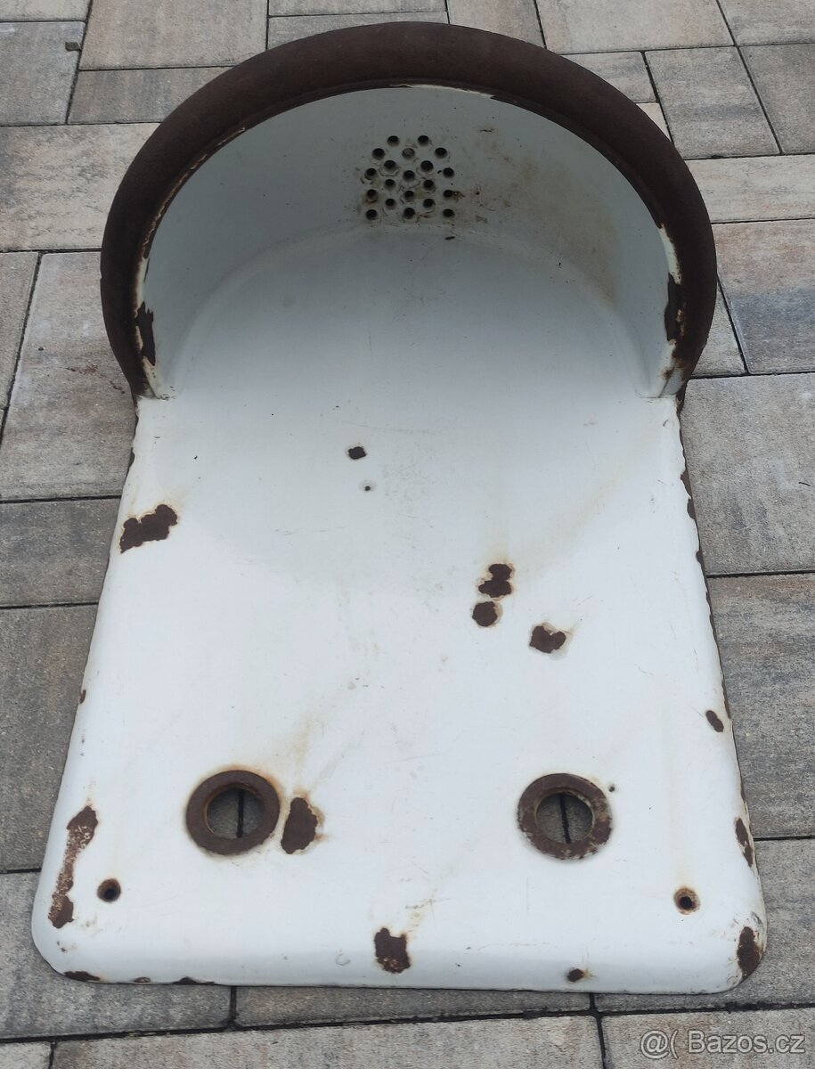 Starožitná výlevka litinová - 2 kohouty - 3