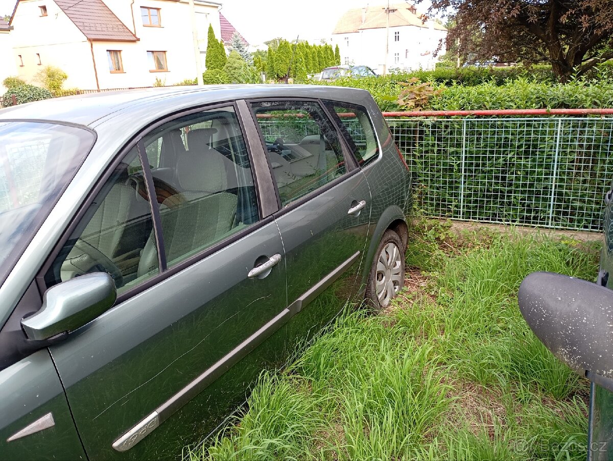 Renault Grand Scénic - 3