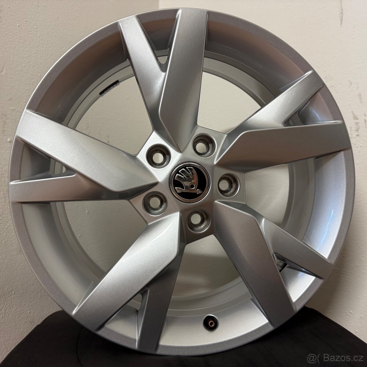 ŠKODA OCTAVIA IV 4 5x112 R17 ET46 6.5Jx17 57,1mm - 3