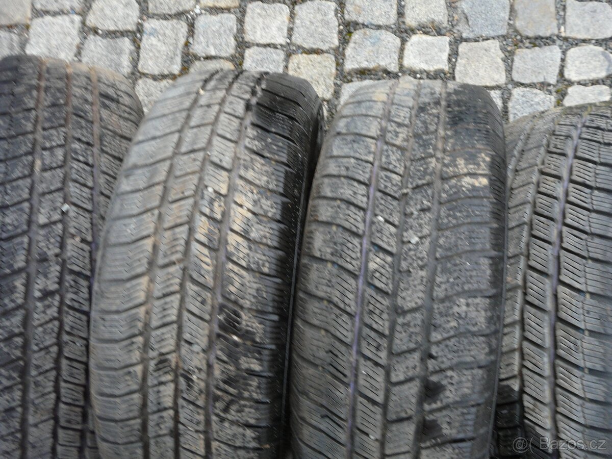 ZIMNÍ PNEU BARUM 195/65R15 - 3