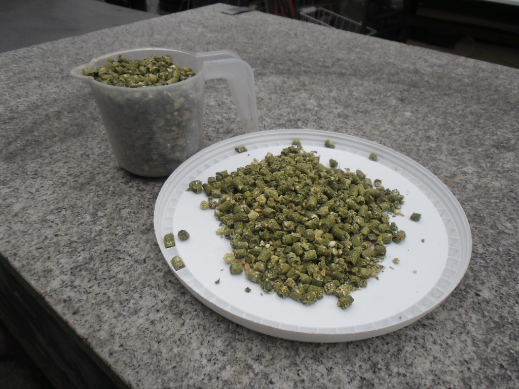 Kvalitní králičí granule - 3