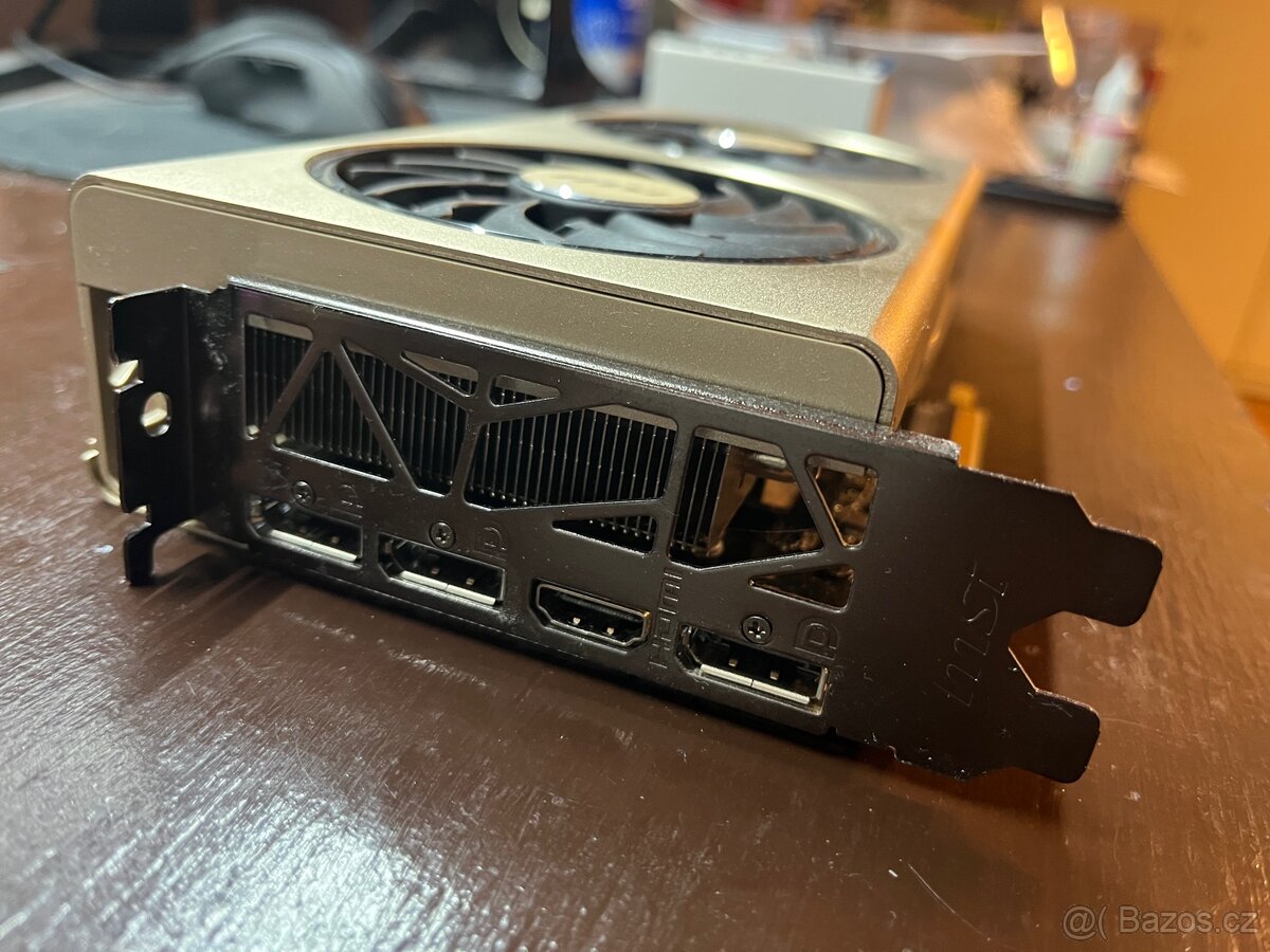 MSI RX 5700 XT EVOKE OC - 3