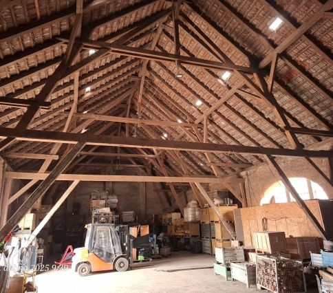 Dražba zemědělského areálu Jesenice - 3