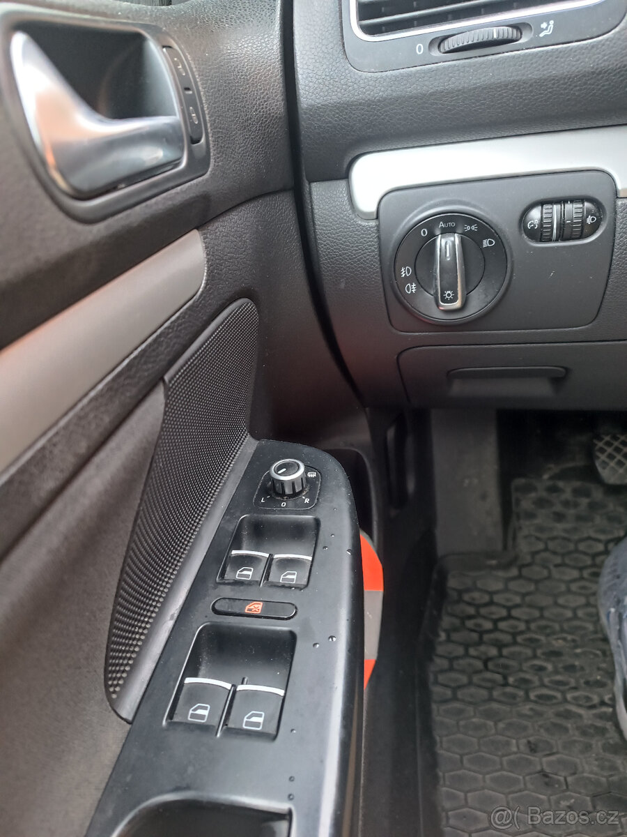 VW Golf 6 Variant 1.6tdi Highline - 3