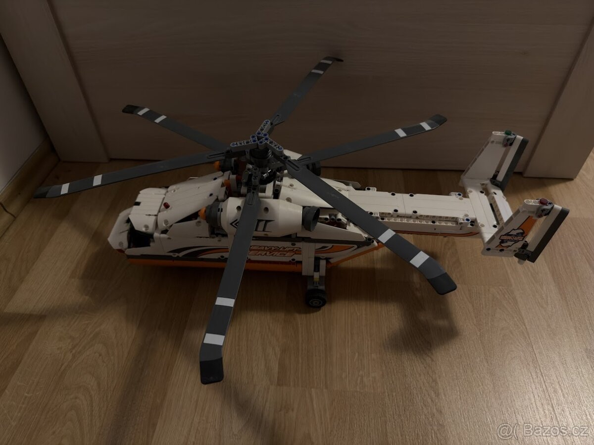 Prodám LEGO Technic 42052 – Těžkotonážní vrtulník - 3
