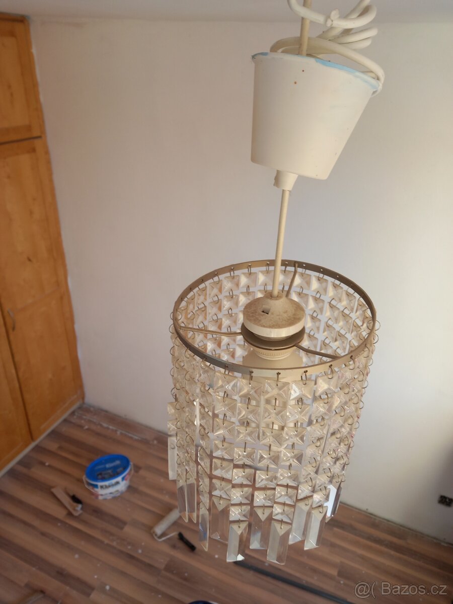 Skleněný lustr - 3