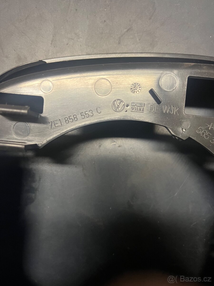 Rámeček zrcátka VW T5 - 3