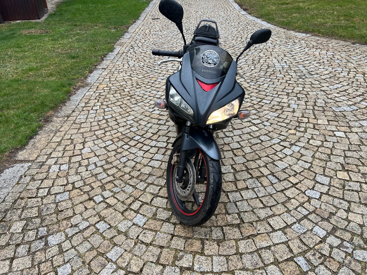 Honda CBR 125 - 3