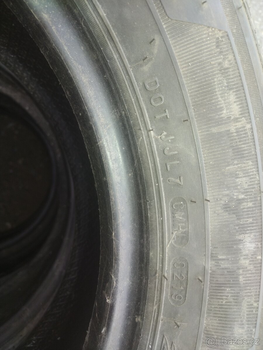 Pneu 215/65r16C - 3