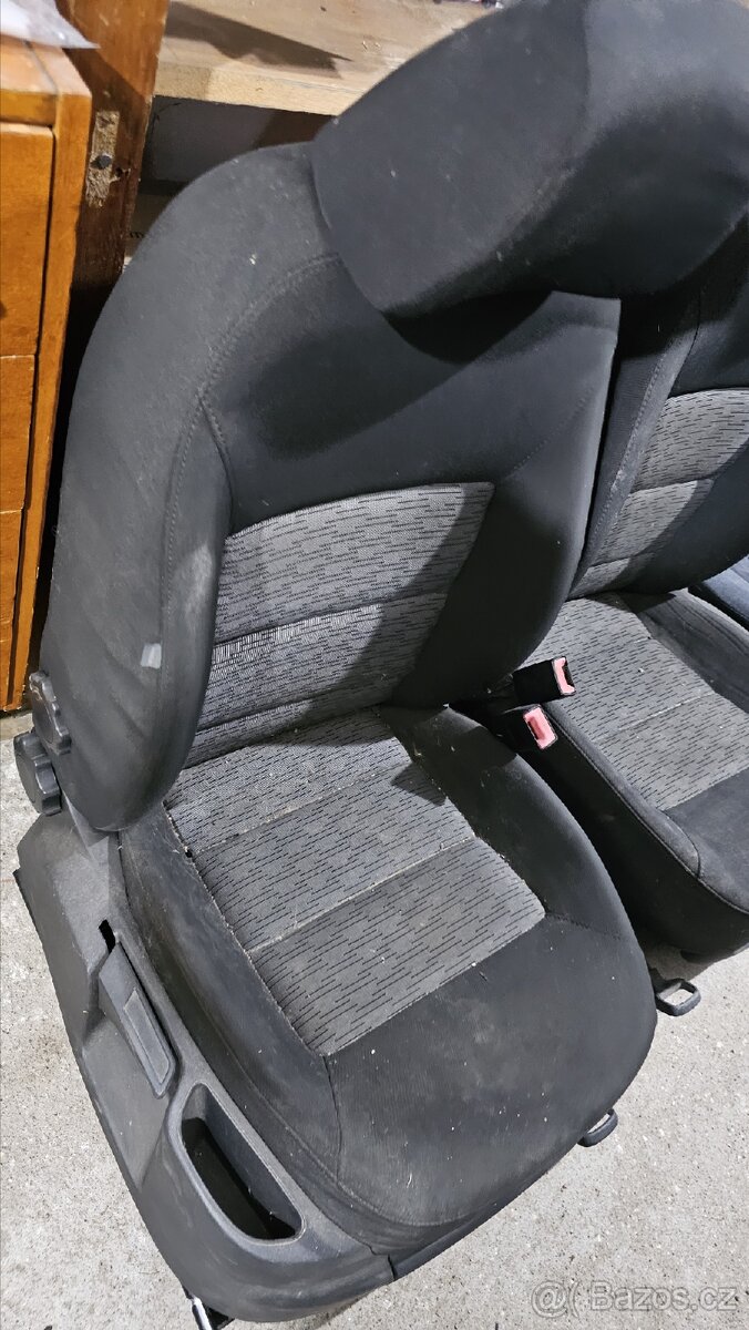 Sedačky Octavia 2 kombi - 3