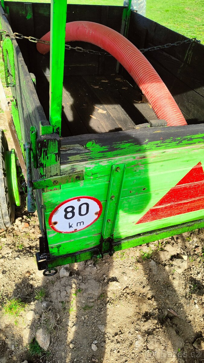 Vlečka za traktor dvoukolová - 3