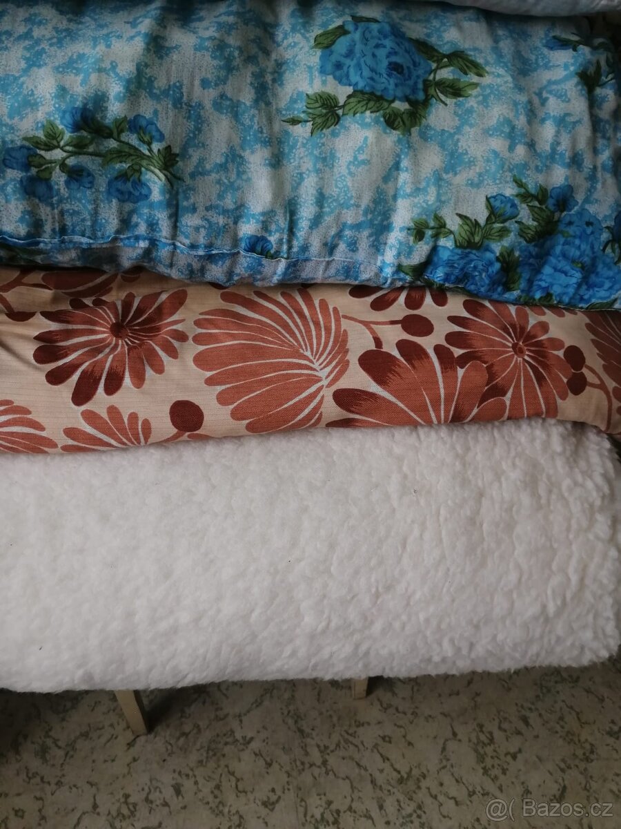 Prodám přikrývky a polštáře klasických rozměrů - 3