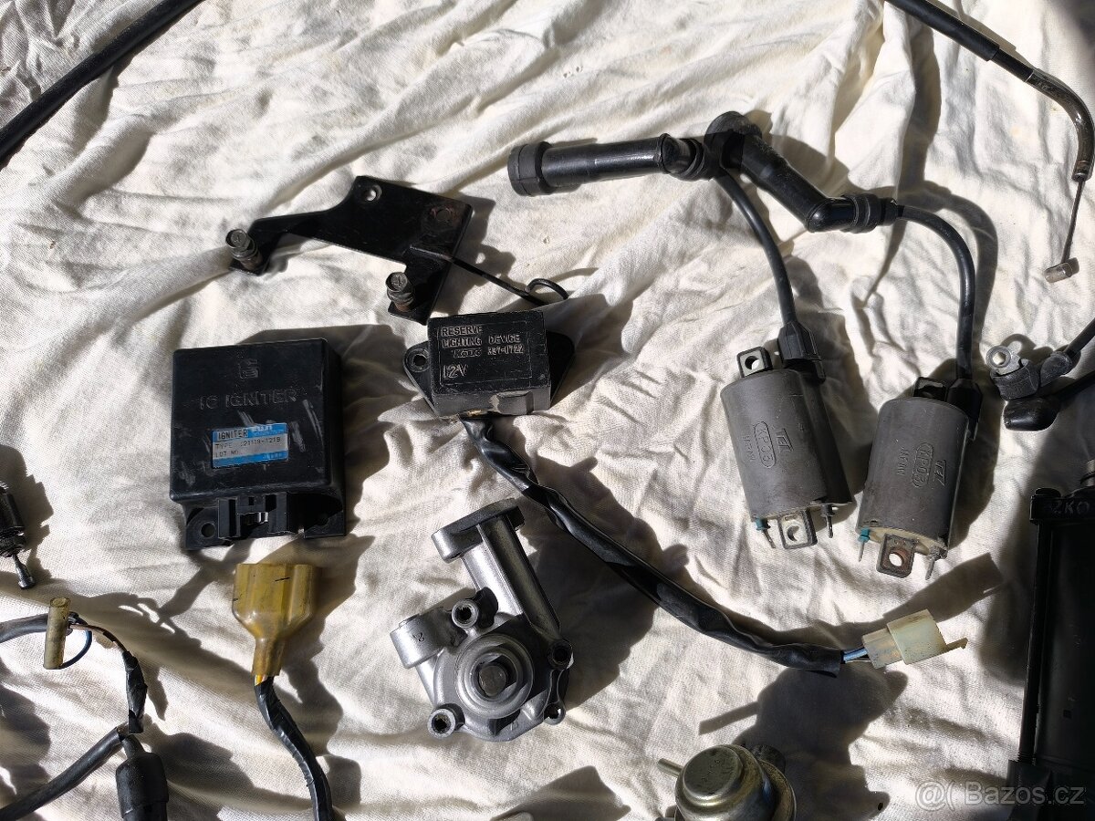 Kawasaki GPZ 500 - 3