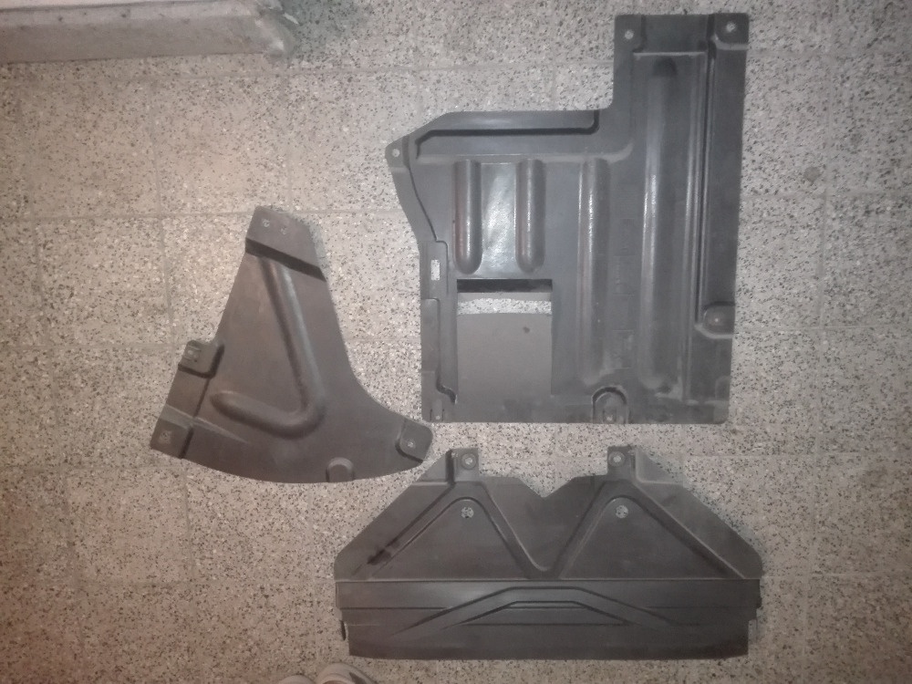 Ochranné kryty motoru BMW e90 - 3