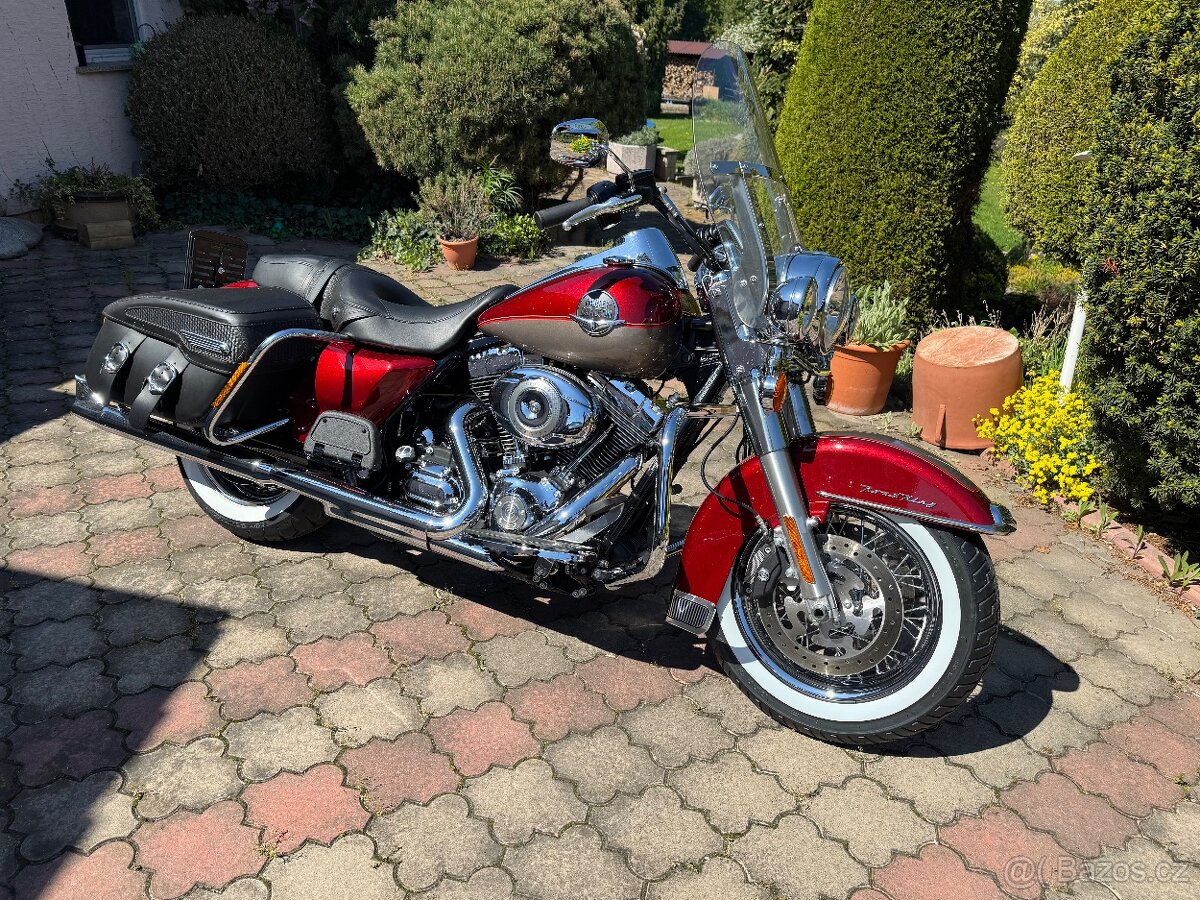 Harley Davidson Road King Classic - 3