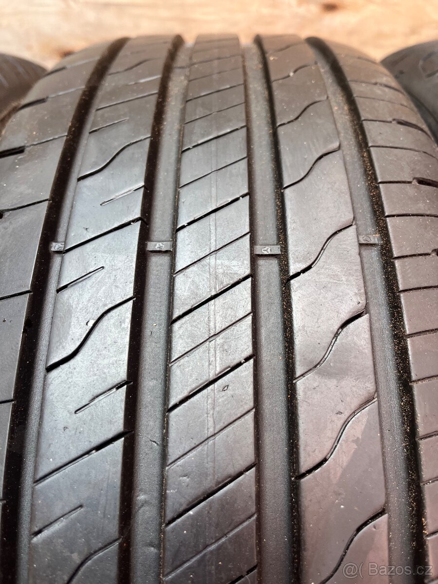 Pneumatiky 205/55/R17 Good Year performance 2 - 3