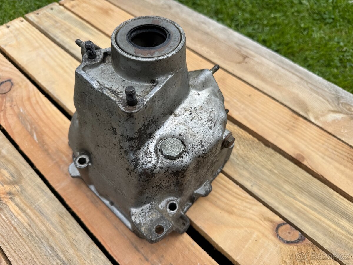 Lada 2103 Kryt převodovky - 3