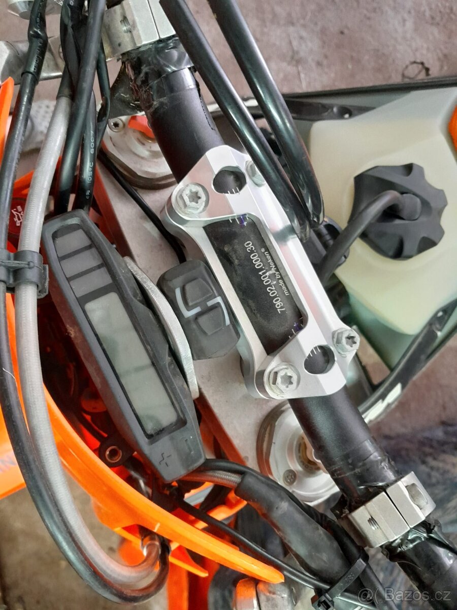 KTM EXC držák přepínače map 2024+ - 3