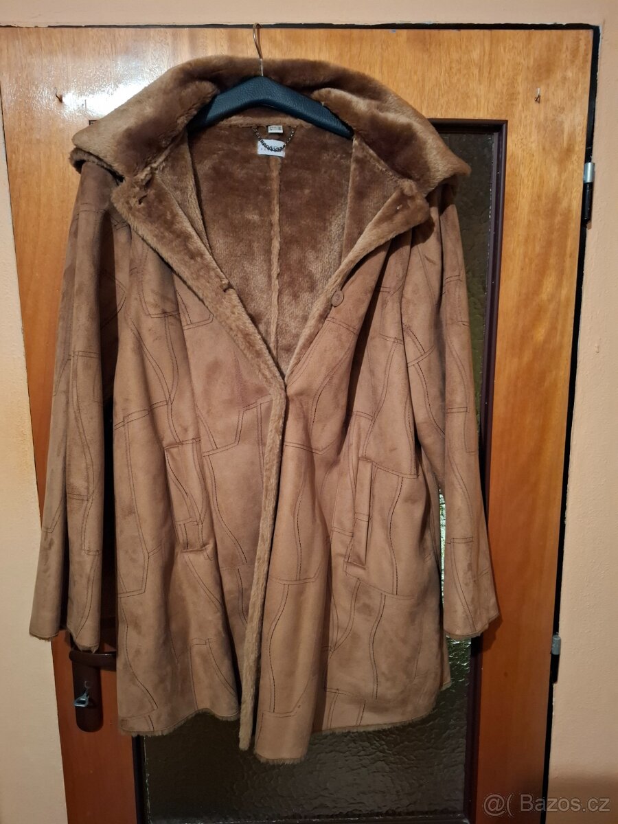 Zimní kabát s kožíškem - 3