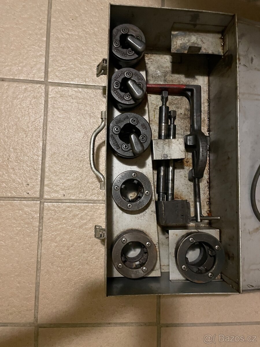 Elektrická řezačka závitů - 3