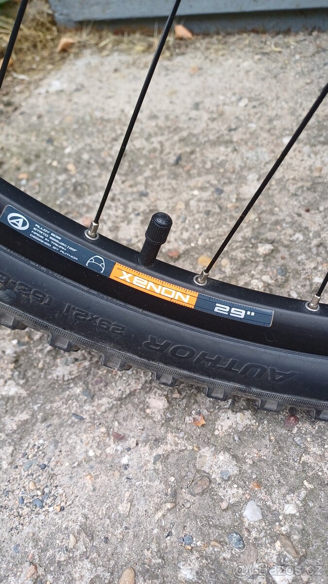 Author RIVAL 29, rám 17 - 3