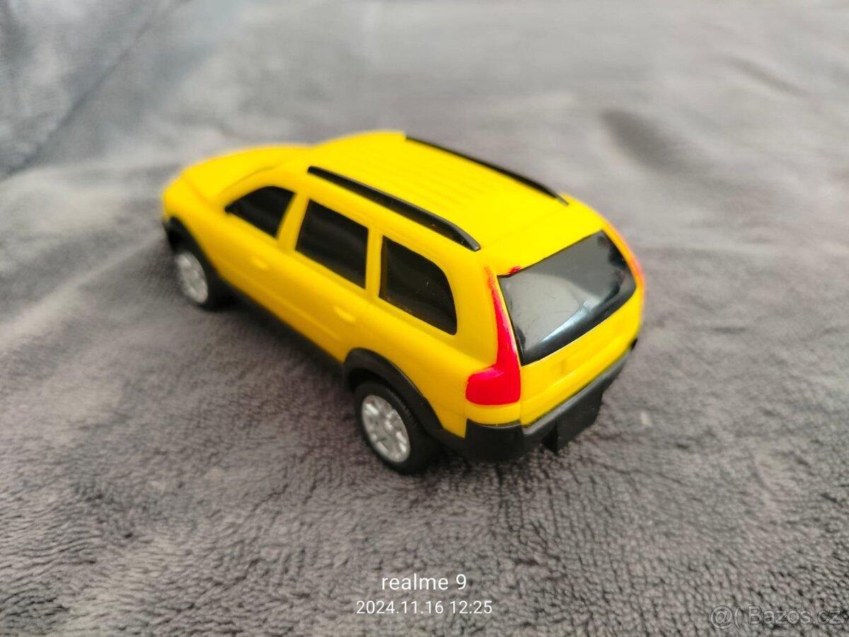 Plastové autíčko Volvo XC 90 - 3
