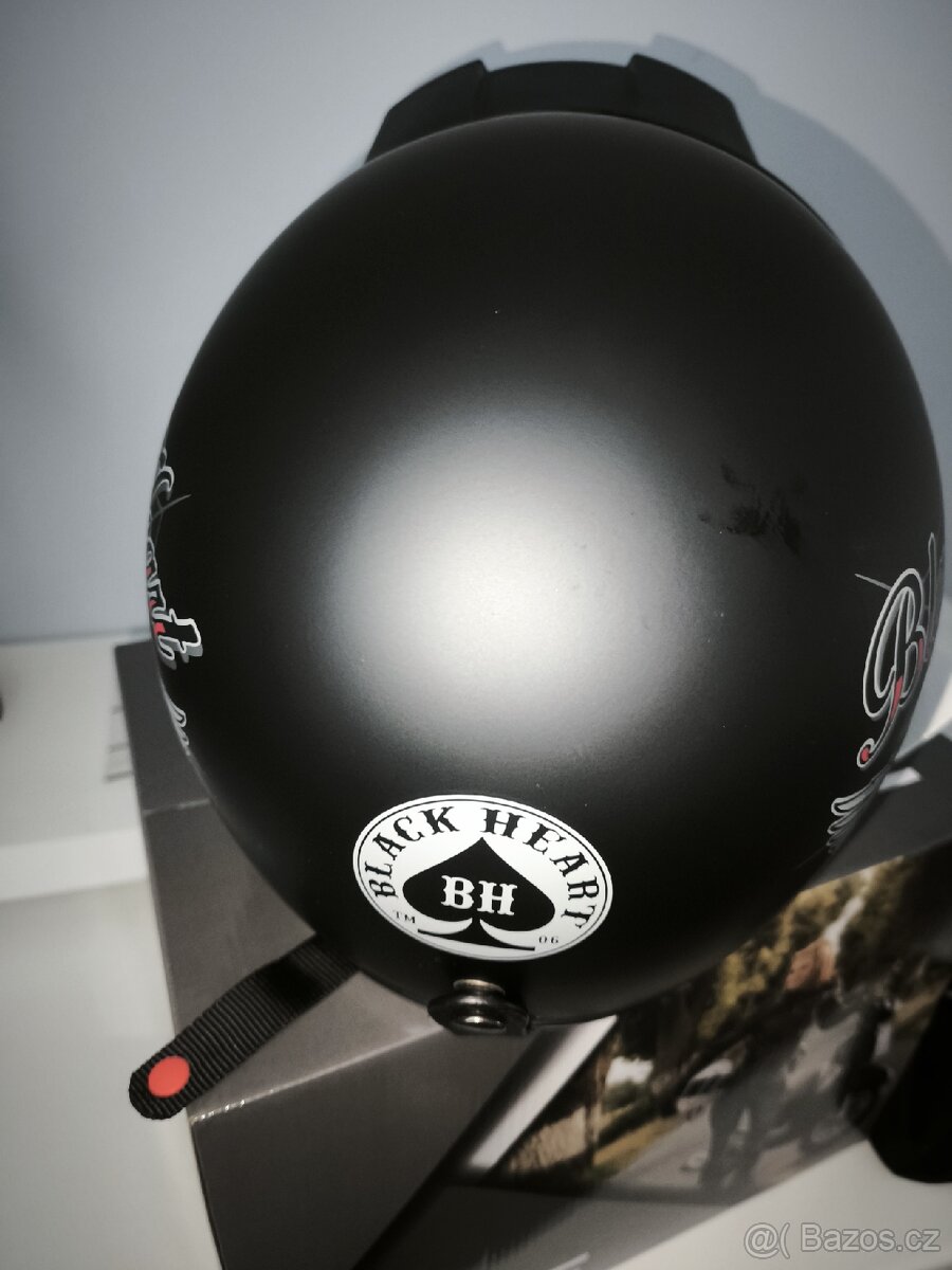 Přilba W-TEC s kšiltem vel. M - 3